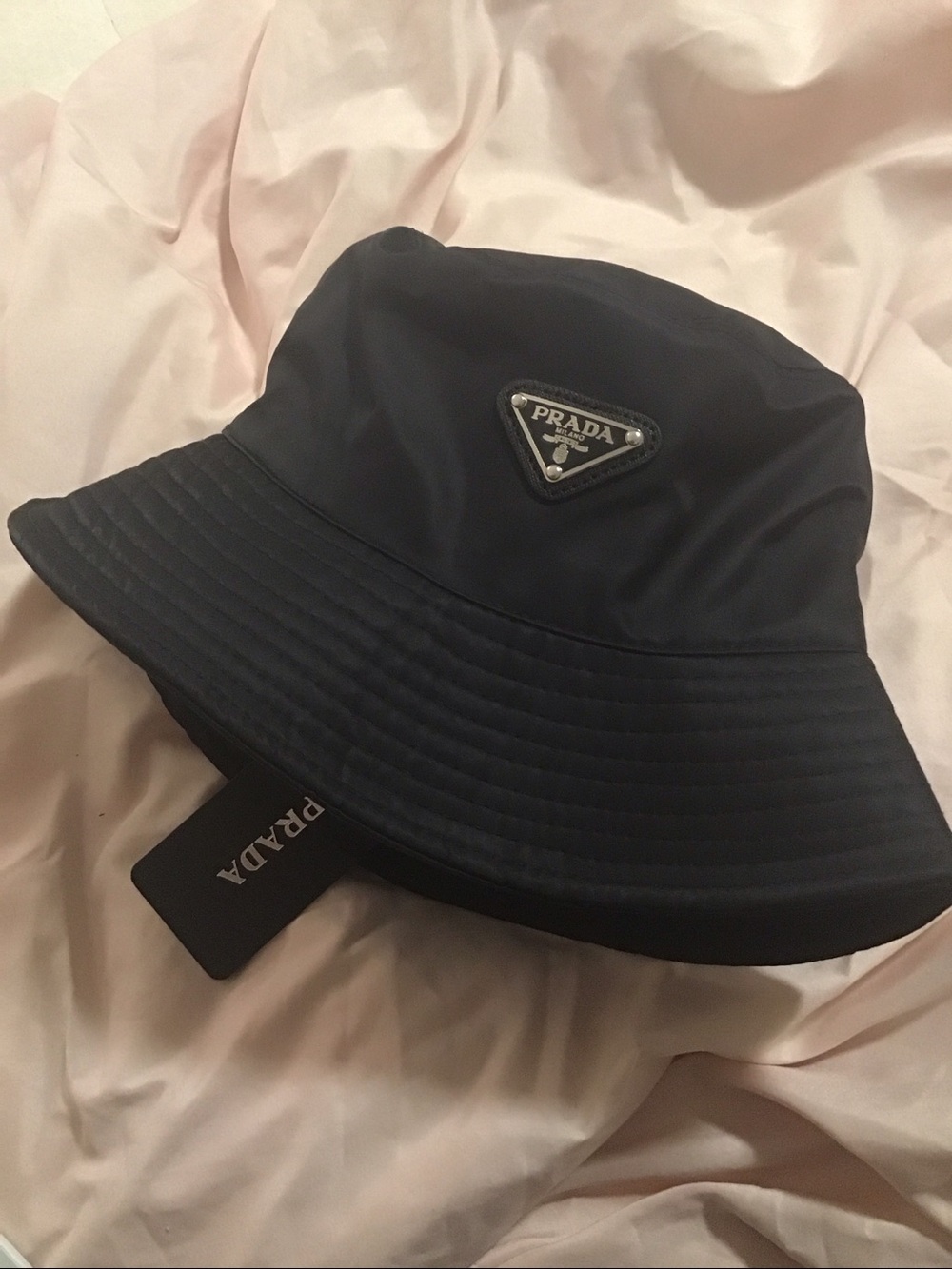 Black Prada bucket hat 🎩 (UNISEX- listed under women’s hats)